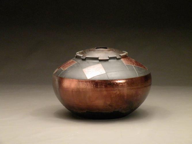 RAKU VESSEL